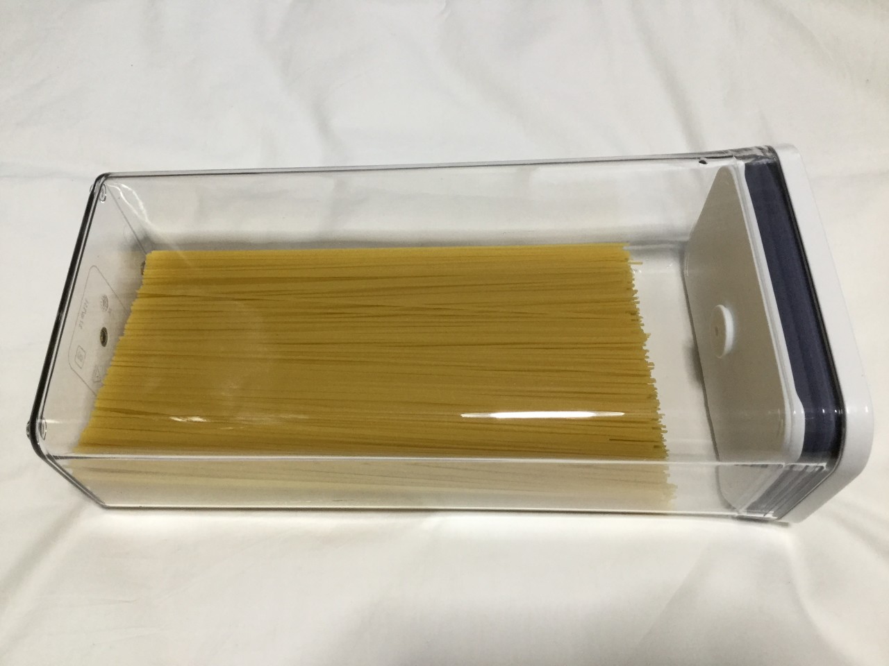 パスタ保管に最適 OXO オクソー 保存容器 レクタングル トールを紹介！